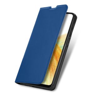 iMoshion Slim Folio Klapphülle für das Samsung Galaxy A13 (4G) - Dunkelblau