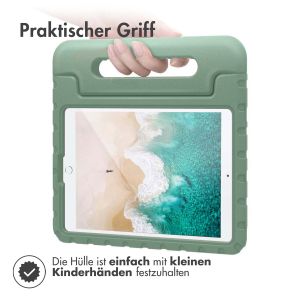 iMoshion Schutzhülle mit Handgriff kindersicher für das iPad 9 (2021) 10.2 Zoll / iPad 8 (2020) 10.2 Zoll / iPad 7 (2019) 10.2 Zoll - Olive