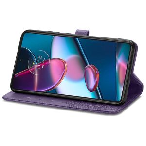 iMoshion Mandala Klapphülle für das Motorola Edge 30 Pro / Edge Plus (2022) - Violett