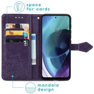 iMoshion Mandala Klapphülle für das Motorola Moto G71 - Violett