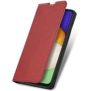 iMoshion Slim Folio Klapphülle für das Samsung Galaxy A13 (5G) / A04s - Dunkelblau