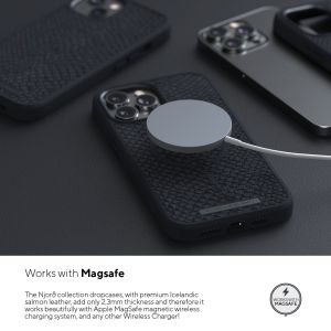 Njorð Collections Salmon Leather MagSafe Case für das iPhone 13 Mini - Dark Grey