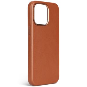 Decoded Leather Backcover MagSafe für das iPhone 15 Pro - Tan