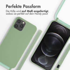 iMoshion Silikonhülle mit Band für das iPhone 12 (Pro) - Grün