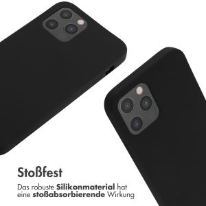 iMoshion Silikonhülle mit Band für das iPhone 12 (Pro) - Schwarz