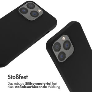 iMoshion Silikonhülle mit Band für das iPhone 13 Pro - Schwarz