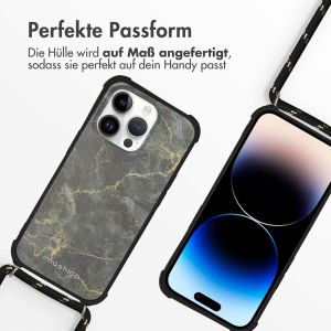 iMoshion Design Hülle mit Band für das iPhone 14 Pro - Black Marble