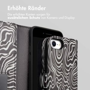 iMoshion ﻿Design Klapphülle für das iPhone SE (2022 / 2020) / 8 / 7 / 6(s) - Black And White
