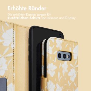 iMoshion ﻿Design Klapphülle für das Samsung Galaxy S10e - Yellow Flowers