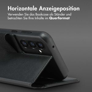 Accezz 2-in-1 Klapphülle aus Leder mit MagSafe für das Samsung Galaxy S24 Plus - Onyx Black