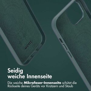 Accezz 2-in-1 Klapphülle aus Leder mit MagSafe für das iPhone 15 - Cedar Green