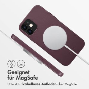Accezz MagSafe Leather Backcover für das iPhone 12 (Pro) - Heath Purple