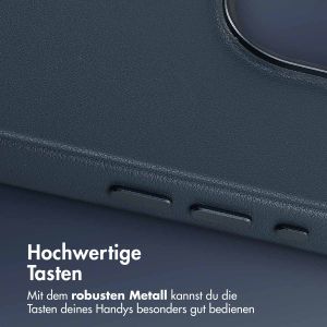 Accezz MagSafe Leather Backcover für das iPhone 15 Pro Max - Nightfall Blue