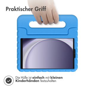 iMoshion Schutzhülle mit Handgriff kindersicher für das Samsung Galaxy Tab A9 8.7 Zoll - Blau