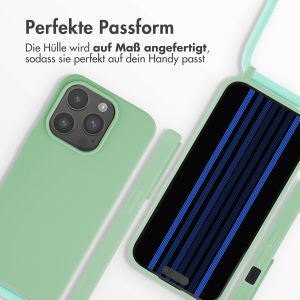 iMoshion Silikonhülle mit Band für das iPhone 15 Pro - Grün