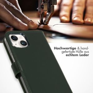 Selencia Echtleder Klapphülle für das iPhone 15 - Grün