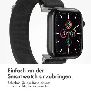 iMoshion Nylon-Armband Trail für die Apple Watch Series 1-9 / SE - 38/40/41 mm - Pure Black