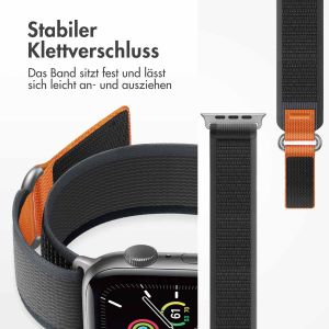 iMoshion Nylon-Armband Trail für die Apple Watch Series 1-9 / SE / Ultra (2) - 42/44/45/49 mm - Black Grey