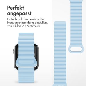 iMoshion Silikon-Magnetarmband für die Apple Watch Apple Watch Series 1-9 / SE - 38/40/41 mm - Blau / Weiß