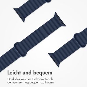 iMoshion Silikon-Magnetarmband für die Apple Watch Apple Watch Series 1-9 / SE - 38/40/41 mm - Dunkelblau
