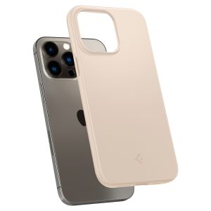 Spigen Thin Fit™ Hardcase für das iPhone 14 Pro Max - Beige