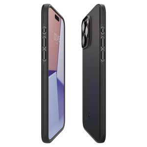Spigen Thin Fit™ Hardcase für das iPhone 15 Pro - Schwarz