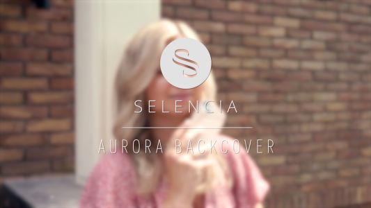 Selencia Aurora Fashion Back Case für das iPhone 13 - ﻿Strapazierfähige Hülle - 100 % recycelt - Earth Leaf Beige
