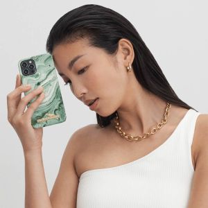 iDeal of Sweden Fashion Back Case für das iPhone 12 (Pro) - Mint Swirl Marble