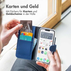 Accezz Wallet TPU Klapphülle für das Samsung Galaxy S22 - Dunkelblau