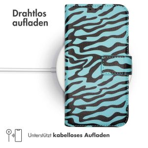 iMoshion ﻿Design Klapphülle für das iPhone SE (2022 / 2020) / 8 / 7 / 6(s) - Black Blue Stripes