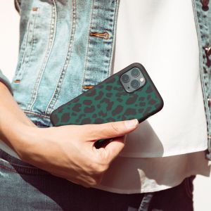 iMoshion Design Hülle für das iPhone 13 Pro - Leopard - Schwarz / Grün