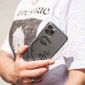 iMoshion Design Hülle OnePlus Nord 2 - Abstraktes Gesicht - Schwarz