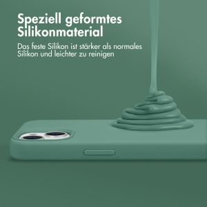 Accezz Liquid Silikoncase mit MagSafe für das iPhone 15 Plus - Dunkelgrün