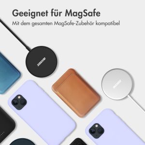 Accezz Liquid Silikoncase mit MagSafe für das iPhone 15 Pro - Violet