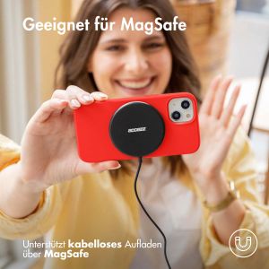 Accezz Liquid Silikoncase mit MagSafe für das iPhone 15 Pro Max - Rot