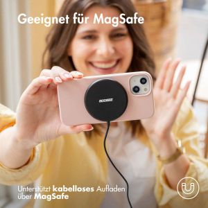 Accezz Liquid Silikoncase mit MagSafe für das iPhone 15 Pro Max - Rosa