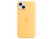 Apple Silikon-Case MagSafe für das iPhone 14 Plus - Sunglow