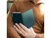 Selencia Echtleder Klapphülle Grün für das Samsung Galaxy A70