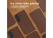 Accezz Premium Leather Slim Klapphülle für das Samsung Galaxy S22 - Braun