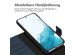 Accezz Premium Leather 2 in 1 Klapphülle für das Samsung Galaxy S22 - Dunkelblau
