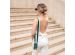 Selencia Silikonhülle mit abnehmbarem Band für das iPhone 15 - Dunkelgrün