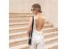 Selencia Silikonhülle mit abnehmbarem Band für das iPhone 14 - Schwarz
