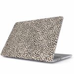 Burga Hardshell Hülle für das MacBook Pro 16 Zoll (2021) / Pro 16 Zoll (2023) M3 chip - A2485 / A2780 / A2991 - Almond Latte