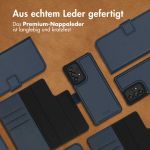 Accezz Premium Leather 2 in 1 Klapphülle für das Samsung Galaxy A52(s) (5G/4G) - Dunkelblau