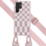 Selencia Silikonhülle design mit abnehmbarem Band für das Samsung Galaxy S22 Ultra - Irregular Check Sand Pink
