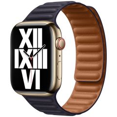 Apple Leather Link für die Apple Watch Series 1-9 / SE / Ultra (2) - 42/44/45/49 mm - Große S/M - Ink