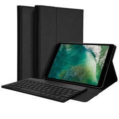 Accezz QWERTY ﻿Bluetooth Keyboard Klapphülle iPad (2018/2017/Air(2)
