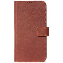 Decoded 2 in 1 Leather Booktype Braun iPhone 11