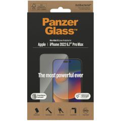 PanzerGlass Ultra-Wide Fit Antibakterieller Displayschutz mit Applikator für das iPhone 14 Pro Max