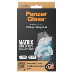 PanzerGlass Ultra Wide Fit Recycelter Antibakterieller Screen Protector Matrix inkl. Applikator für das Samsung Galaxy A35